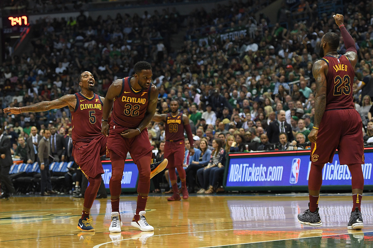 包含利物浦对阵詹姆斯展开拉锯大战，最终险胜对手的词条-爱游戏官方首页