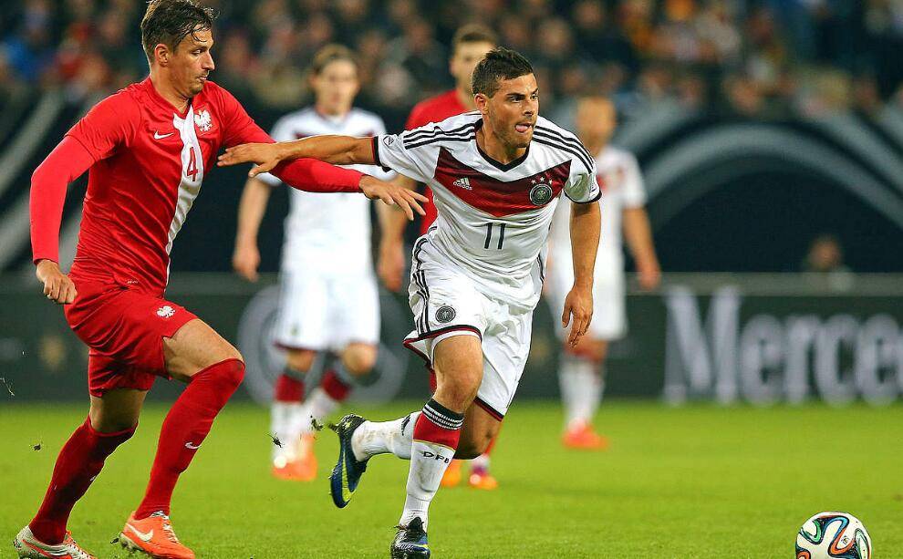 包含法兰克福训练开放日，今晨状态回暖引欢呼，法甲在即，医务组通报恢复的词条-爱游戏