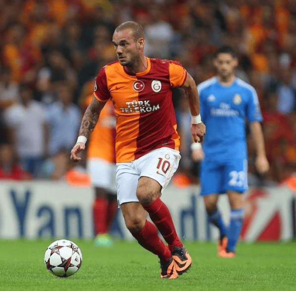 包含阿贾克斯今晚止住颓势，志在欧篮联名次提升，气氛紧张，阵容厚度经受考验的词条-爱游戏平台首页